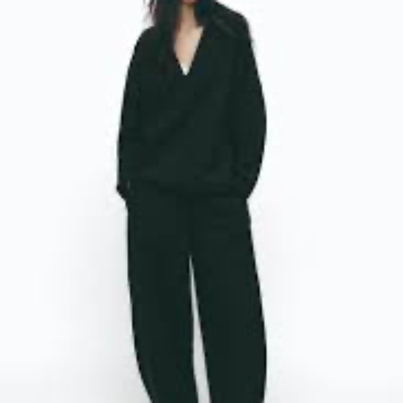 Matching Set - Picture 1 of 1